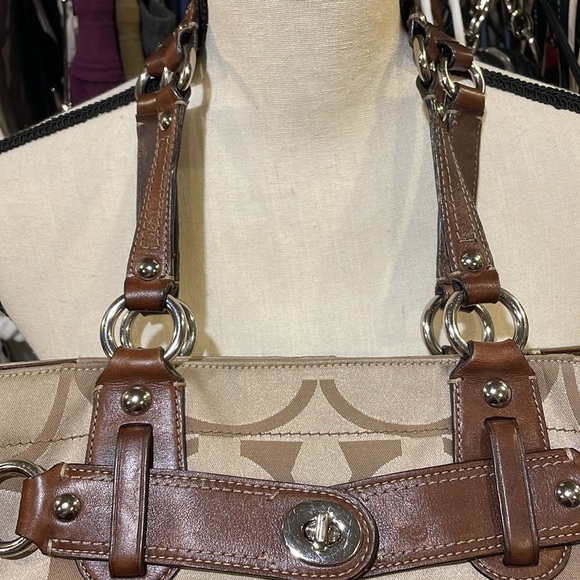 Signature C Tan & Brown Sateen Leather Coach Purse 🤎 - Picture 2 of 16